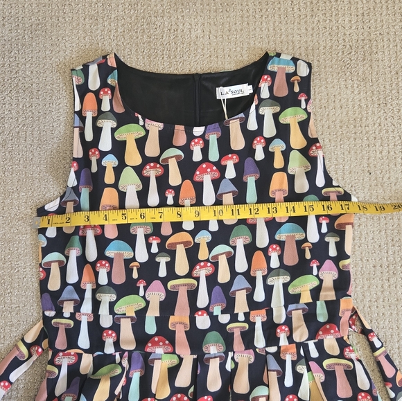 NWT LA Soul Mushroom Print Tie Back Dress Size L - Picture 7 of 12